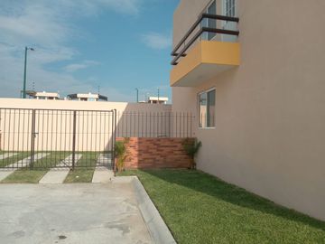 Negociable; Un Paraiso Condominio con Alberca Muy Cerca de Súpermercado, Emiliano Zapata Morelos