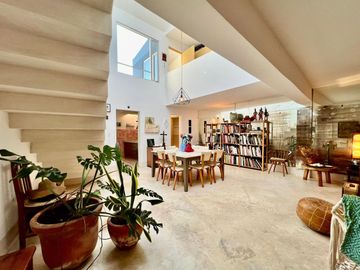 CASA ESTILO LOFT  EN COLONIA ITZIMNA