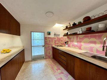 CASA ESTILO LOFT  EN COLONIA ITZIMNA