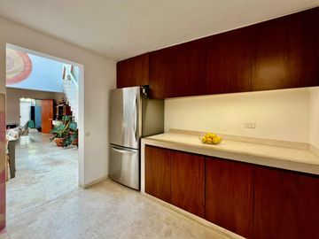 CASA ESTILO LOFT  EN COLONIA ITZIMNA