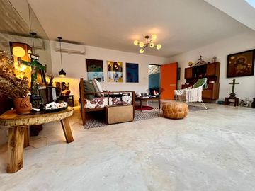 CASA ESTILO LOFT  EN COLONIA ITZIMNA