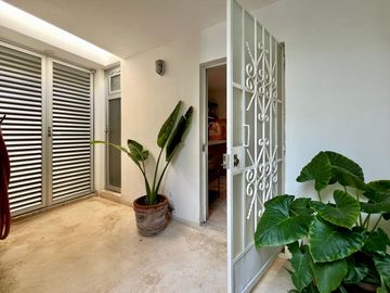 CASA ESTILO LOFT  EN COLONIA ITZIMNA