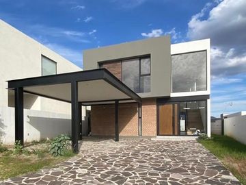 Casa de oportunidad en venta en El Molino