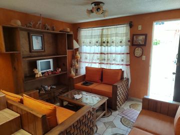 VENTA CASA LA LOMA ZINANCATEPEC JUNTO A RECLUSORIO SANTIAGUITO Y UNIVERSIDAD POLITECNICA DEL VALLE DE TOLUCA