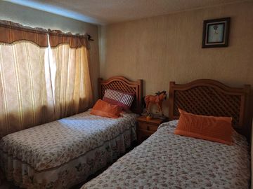 VENTA CASA LA LOMA ZINANCATEPEC JUNTO A RECLUSORIO SANTIAGUITO Y UNIVERSIDAD POLITECNICA DEL VALLE DE TOLUCA