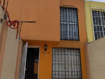 VENTA CASA LA LOMA ZINANCATEPEC JUNTO A RECLUSORIO SANTIAGUITO Y UNIVERSIDAD POLITECNICA DEL VALLE DE TOLUCA