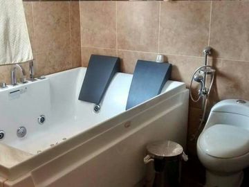VENDO CASA CON PISCINA EN CHACLACAYO