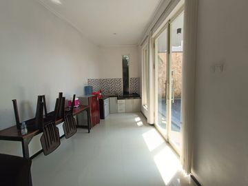 Rumah Villa + Kolam Renang Luas 298 di Kusuma Hill Batu Malang