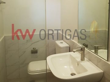 Brand New Townhouse for Sale/Rent very near BGC, Taguig