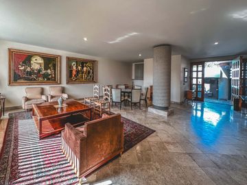CASA CON ALBERCA Y 4 RECÁMARAS EN CHOLULA.