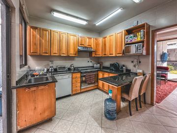 CASA CON ALBERCA Y 4 RECÁMARAS EN CHOLULA.