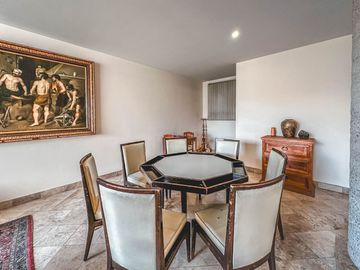 CASA CON ALBERCA Y 4 RECÁMARAS EN CHOLULA.