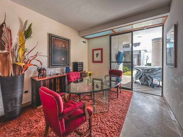 CASA CON ALBERCA Y 4 RECÁMARAS EN CHOLULA.