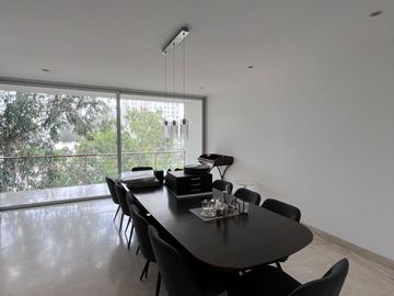 Excelente Dpto. Dúplex Boulevard Roosevelt