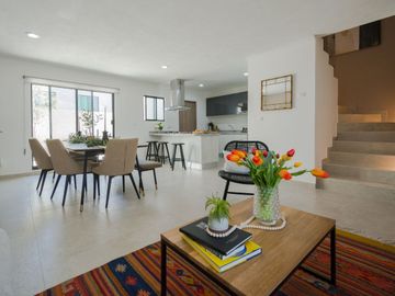 Casa de 3 Recámaras con 3.5 Baños a 12 Minutos de los Arcos de Querétaro.