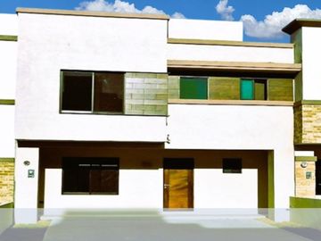 Casa de 3 Recámaras con 3.5 Baños a 12 Minutos de los Arcos de Querétaro.