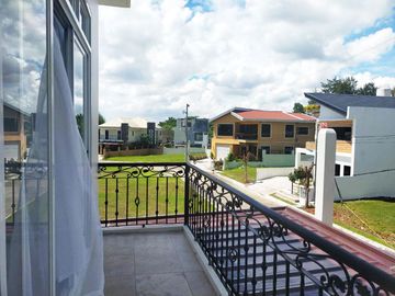 Brandnew Four Bedrooms House in Consolacion