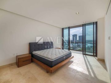 Penthouse en Venta en Punta del Mar Condos en Puerto Cancún, Quintana Roo.
