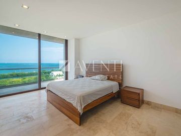 Penthouse en Venta en Punta del Mar Condos en Puerto Cancún, Quintana Roo.