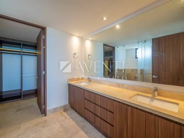 Penthouse en Venta en Punta del Mar Condos en Puerto Cancún, Quintana Roo.