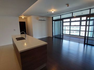 3BR Garden Towers Sale Makati Ayala Center Brand New