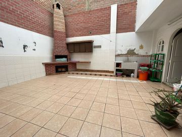 ACOGEDORA CASA MUY CERCA A LA PLAYA