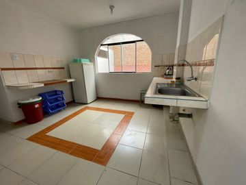 ACOGEDORA CASA MUY CERCA A LA PLAYA
