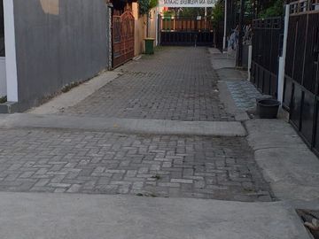 Rumah 2 Lantai Dekat Kawasan Industri dan Selangkah Ke Karawang