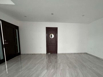 Casa en venta. Colonia Primero de Mayo, Villahermosa.