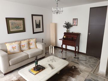 VENTA DE CASA EN TEJARES DE CRISTALES OESTE DE LA CIUDAD