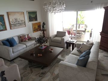 VENTA DE CASA EN TEJARES DE CRISTALES OESTE DE LA CIUDAD