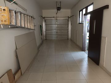 VENTA DE CASA EN TEJARES DE CRISTALES OESTE DE LA CIUDAD