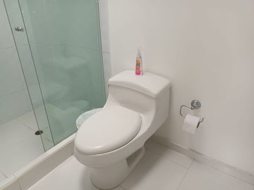 VENTA DE CASA EN TEJARES DE CRISTALES OESTE DE LA CIUDAD
