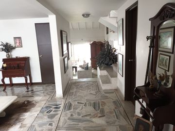 VENTA DE CASA EN TEJARES DE CRISTALES OESTE DE LA CIUDAD