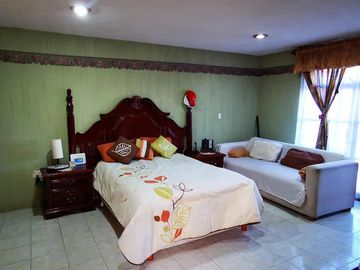 Casa de 4 Recamaras, Fracc. Lopez Portillo, Pachuca, Hidalgo.