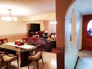 Casa de 4 Recamaras, Fracc. Lopez Portillo, Pachuca, Hidalgo.