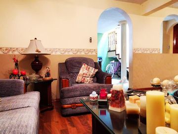 Casa de 4 Recamaras, Fracc. Lopez Portillo, Pachuca, Hidalgo.