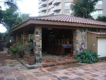 EN VENTA EXCELENTE DEPARTAMENTO EN ZONA NORTE DE CUERNAVACA MOR. TODOS LOS SERVICIOS, ZONA FRESCA. TOTALMENTE AMUEBLADO.