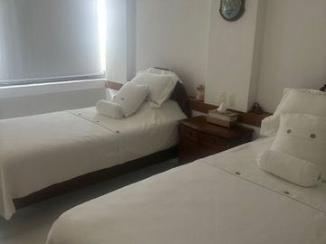 EN VENTA EXCELENTE DEPARTAMENTO EN ZONA NORTE DE CUERNAVACA MOR. TODOS LOS SERVICIOS, ZONA FRESCA. TOTALMENTE AMUEBLADO.