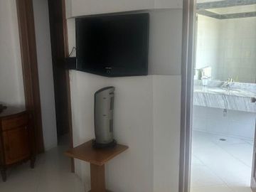 EN VENTA EXCELENTE DEPARTAMENTO EN ZONA NORTE DE CUERNAVACA MOR. TODOS LOS SERVICIOS, ZONA FRESCA. TOTALMENTE AMUEBLADO.