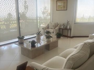 EN VENTA EXCELENTE DEPARTAMENTO EN ZONA NORTE DE CUERNAVACA MOR. TODOS LOS SERVICIOS, ZONA FRESCA. TOTALMENTE AMUEBLADO.