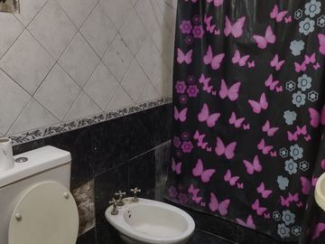 VENTA CASA DE 4 AMBIENTES EN MERLO CON ESCRITURA BARRIO ALBATROS