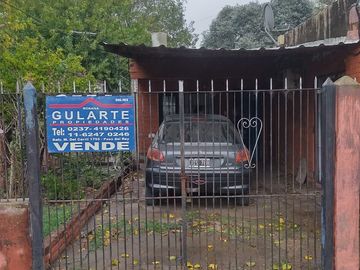VENTA CASA DE 4 AMBIENTES EN MERLO CON ESCRITURA BARRIO ALBATROS