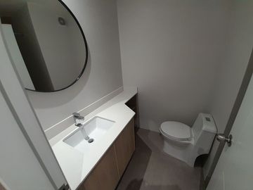 Venta Departamento 3 Dormitorios 1er piso c/terraza Chacarilla Surco