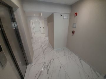 Venta Departamento 3 Dormitorios 1er piso c/terraza Chacarilla Surco