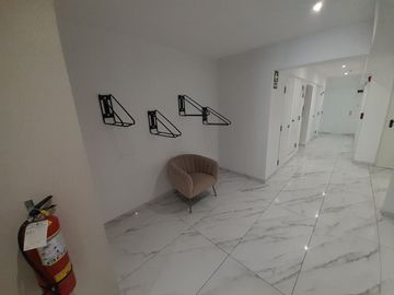 Venta Departamento 3 Dormitorios 1er piso c/terraza Chacarilla Surco