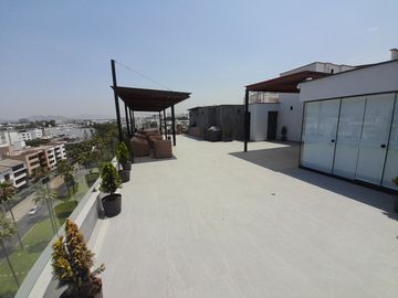 Venta Departamento 3 Dormitorios 1er piso c/terraza Chacarilla Surco