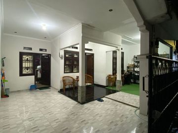 Rumah Murah 3 Kamar 2 Lantai Luas 92 di Sulfat Blimbing Malang _ 281C