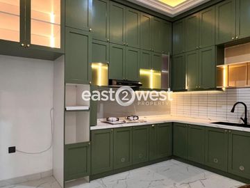 Jual Rumah Brand New Nusa Loka BSD City Tangerang Selatan Siap Huni Lokasi Strategis