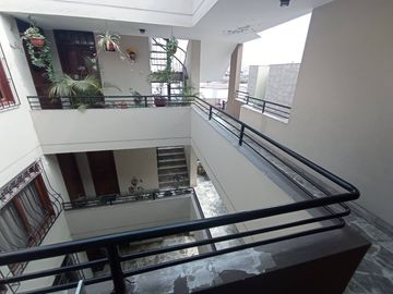 La Molina RESIDENCIAL MONTERRICO - Departamento de 3dorm + Cochera + Área en Azotea 3er.Piso – Condominio